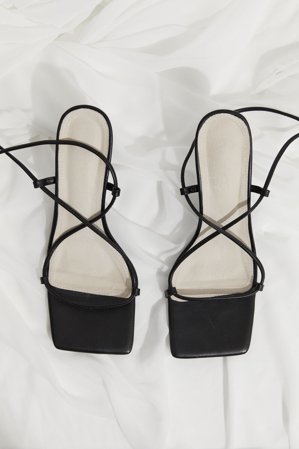 BLACK STRAPPY HEEL in colour CAVIAR