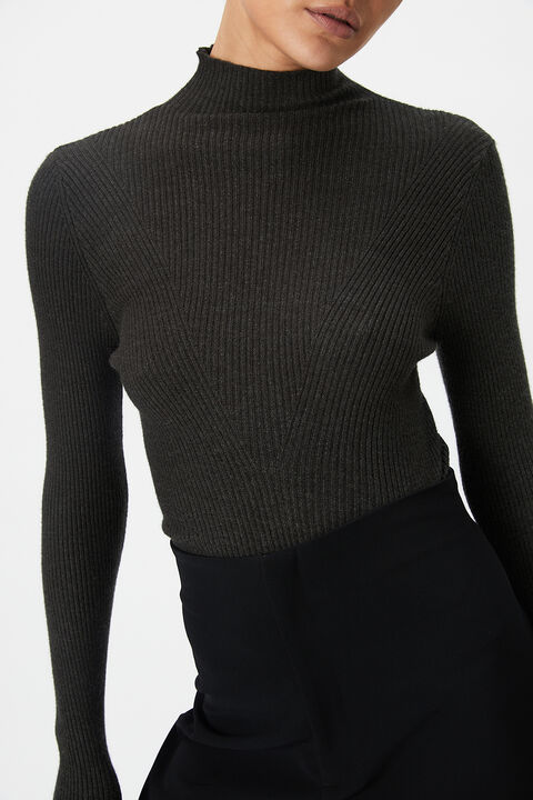 ENIKO KNIT TOP in colour CHARCOAL GRAY