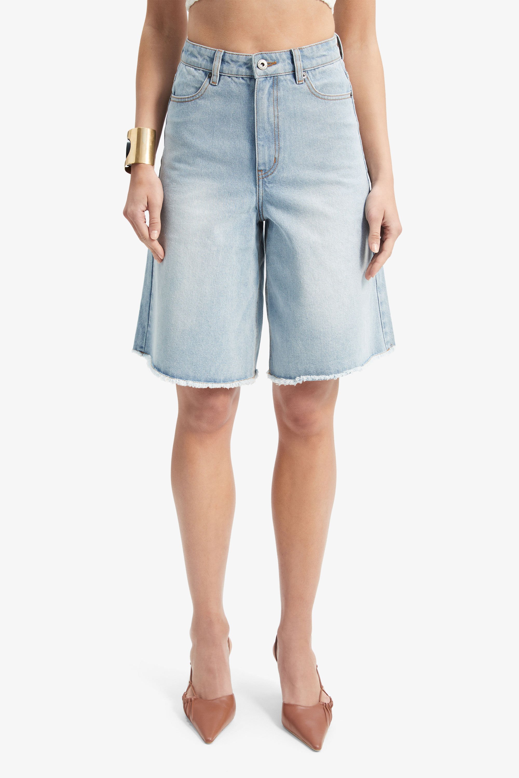 Forte Long Denim Short In Light Wash Bardot