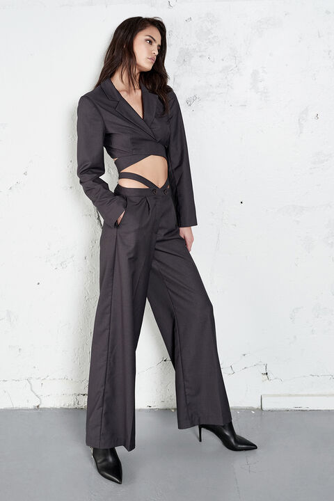 CROPPED WRAP FRONT BLAZER in colour JET BLACK