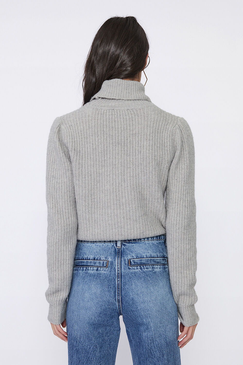 RORY CROP KNIT in colour SMOKED PEARL