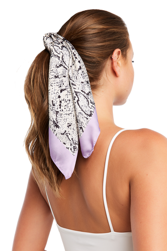 SNAKE SCARF HAIR TIE in colour ANTELOPE