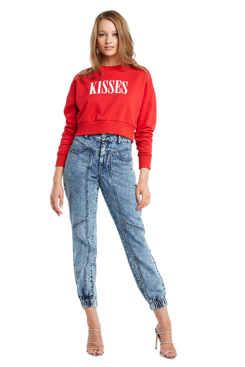 KISSES CROP SWEAT TOP in colour CRIMSON