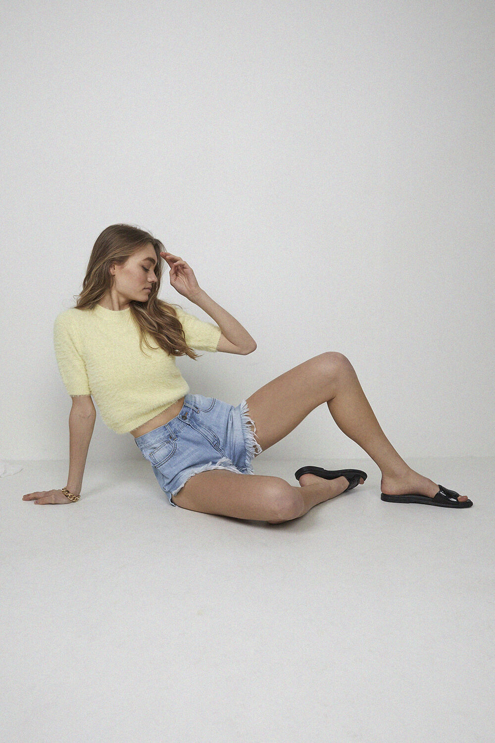 FLUFFY KNIT TEE in colour MELLOW YELLOW