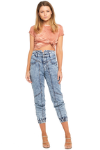 SOFT TIE DYE TEE in colour DUSTY CORAL