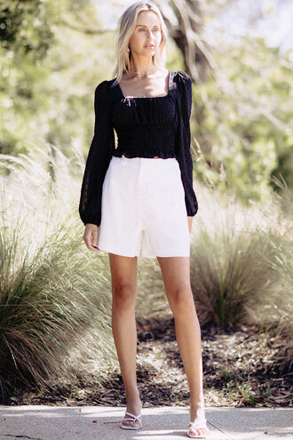 SOHO LONG SHORT in colour CLOUD DANCER