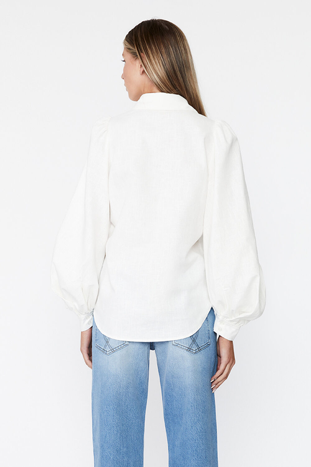 HAILEY LINEN SHIRT in colour CLOUD DANCER