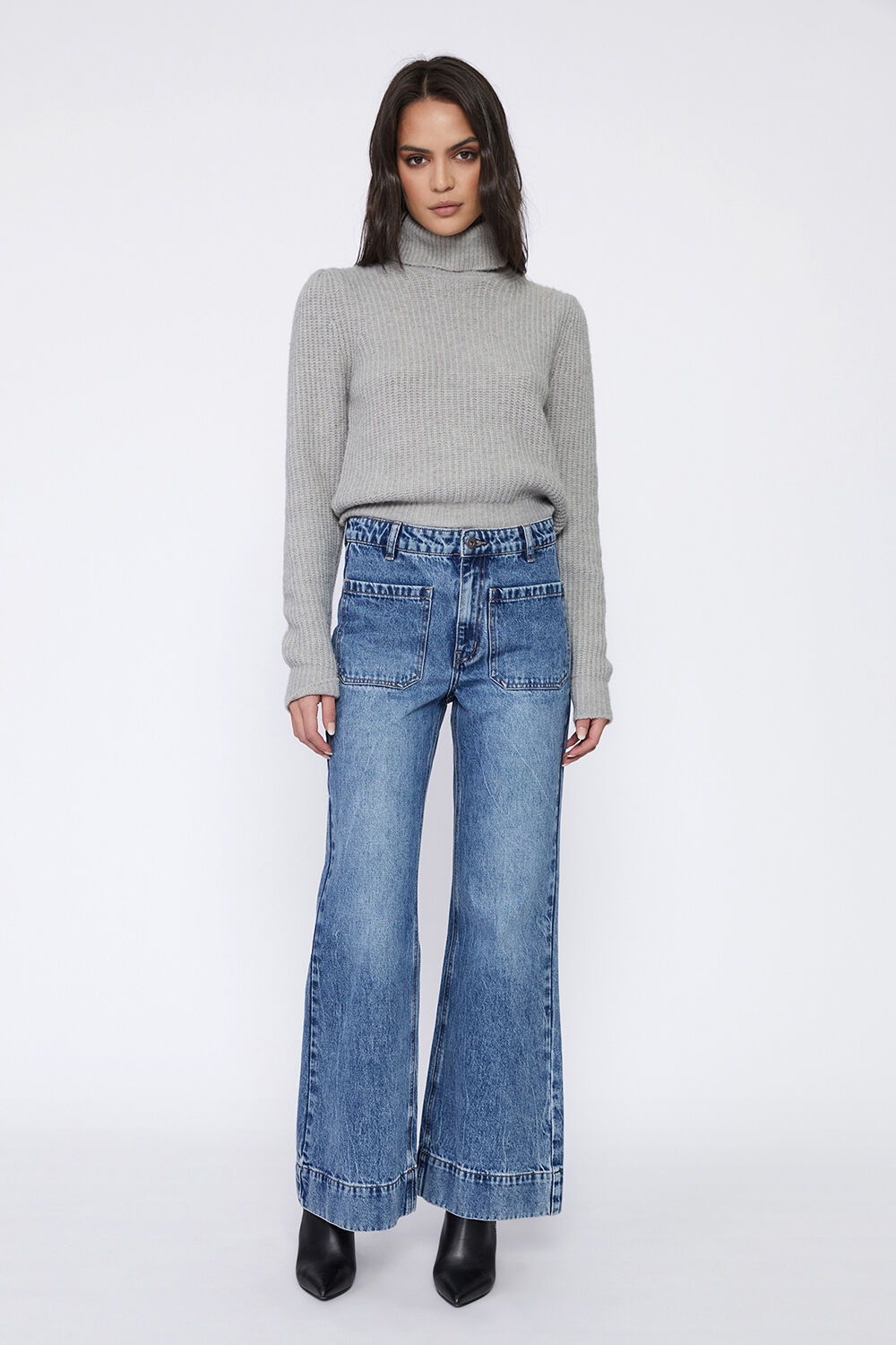 RORY CROP KNIT in colour SMOKED PEARL