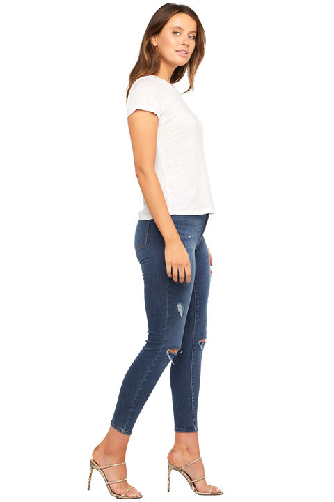 BRIANA TEE in colour BRIGHT WHITE