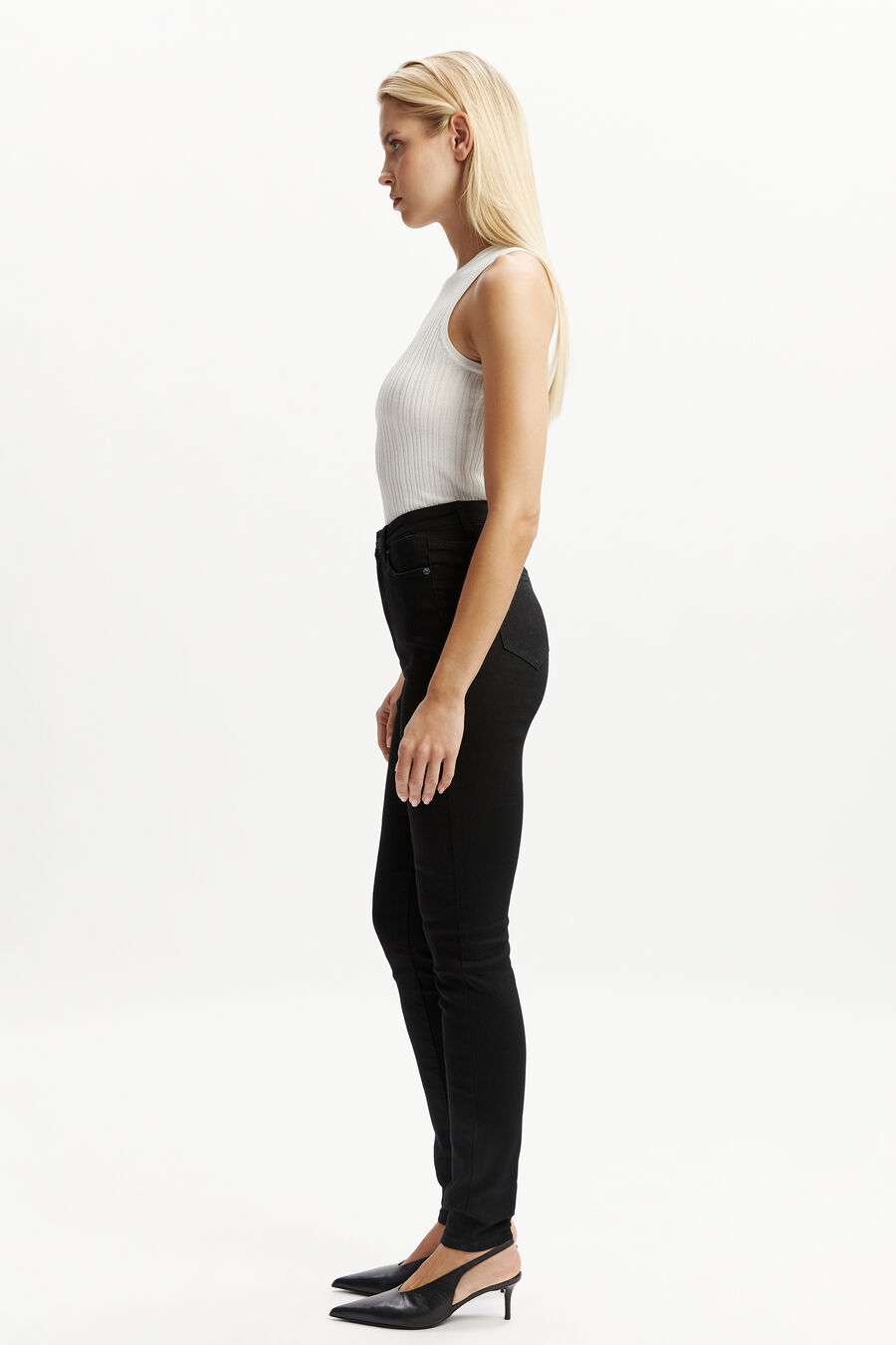 KHLOE SUPER HIGH TALL JEANS in colour BLACK