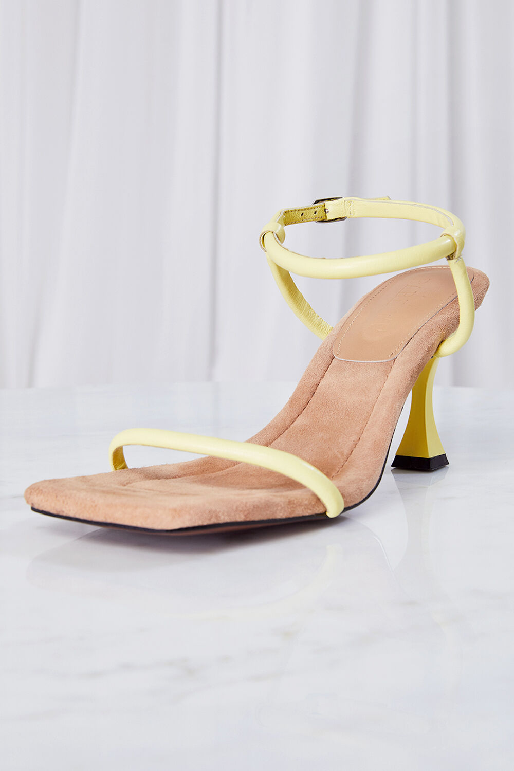 Yellow strappy top shoes