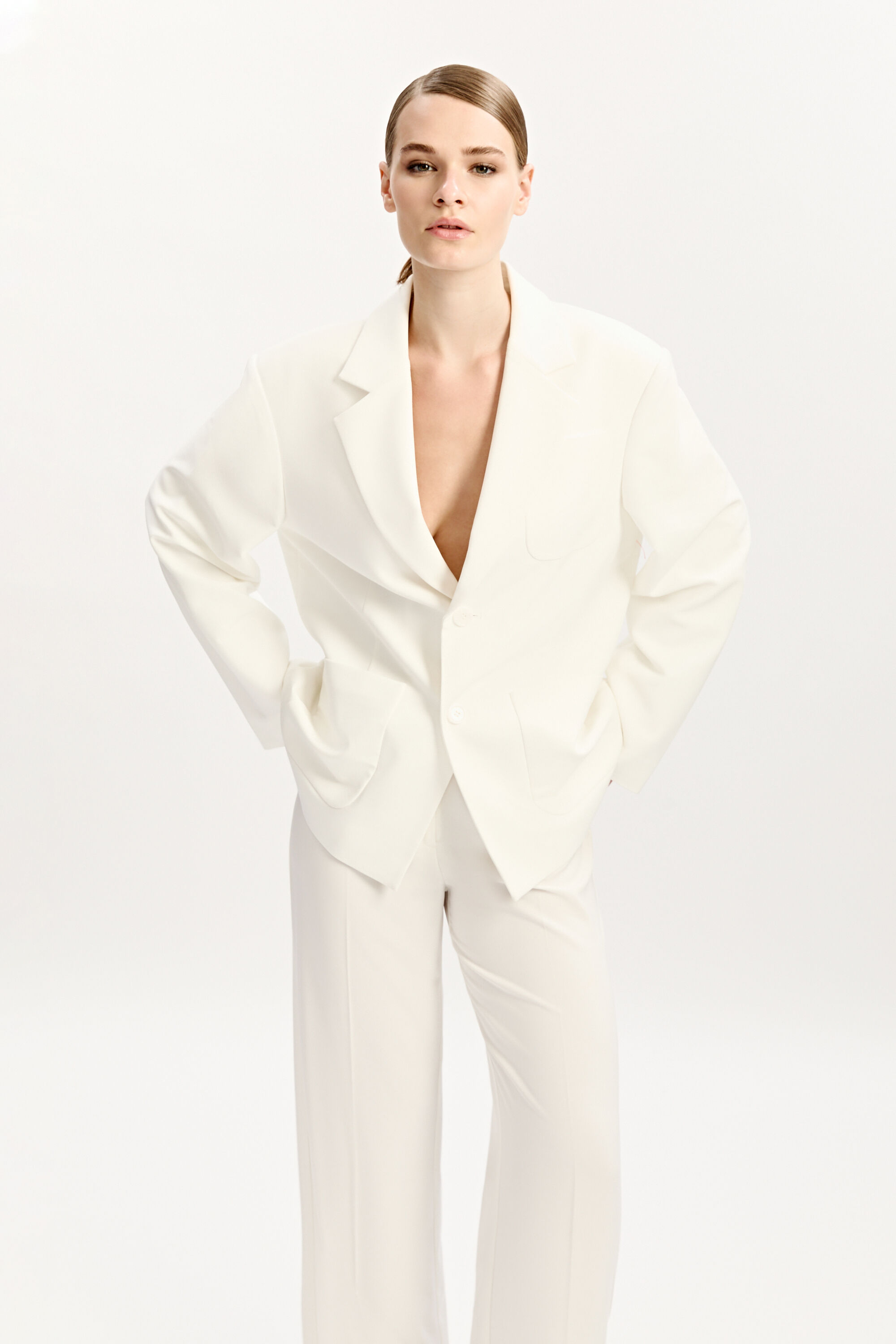 【2plan】Metri overfit unbalanced blazer Everyday Tailoring Oversized Blazer - Black – TALA