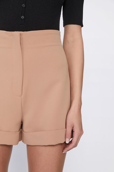 ANNA HIGH WAIST SHORT in colour TAN