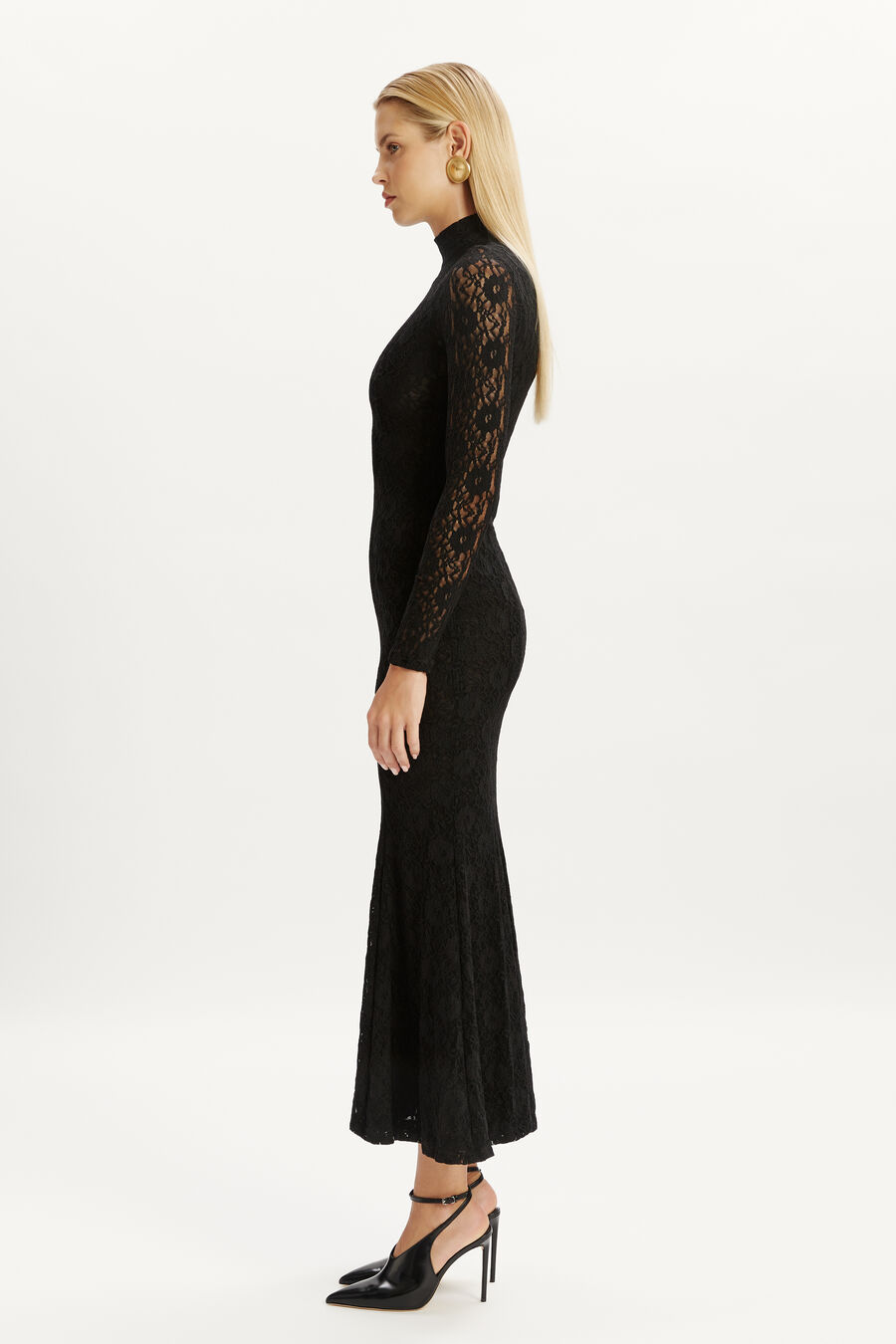 HARLYN LACE MAXI DRESS in colour BLACK