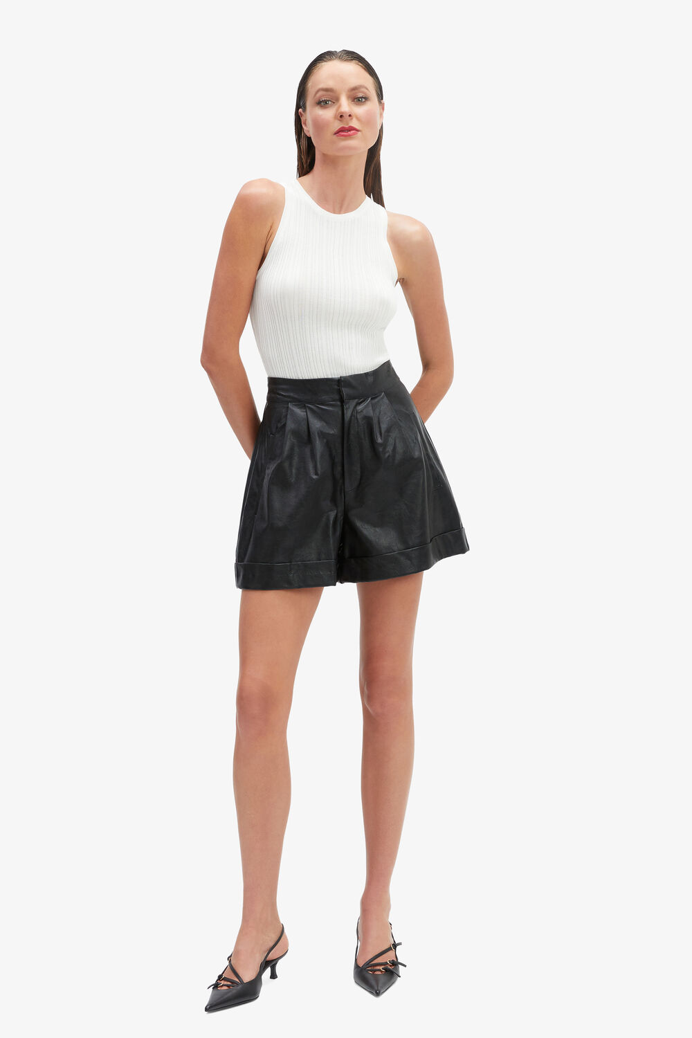 LEON VEGAN LEATHER SHORT in colour CAVIAR