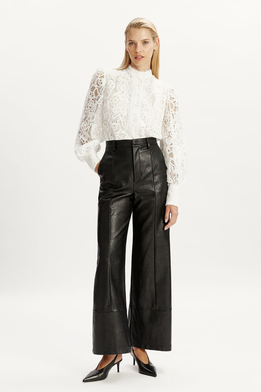 REMY LACE BODYSUIT in colour ORCHIDWHT