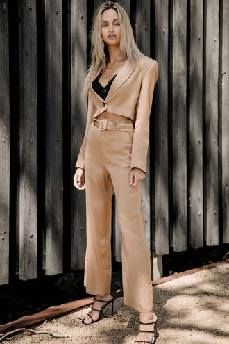 TAM CROPPED BLAZER in colour ALMOND