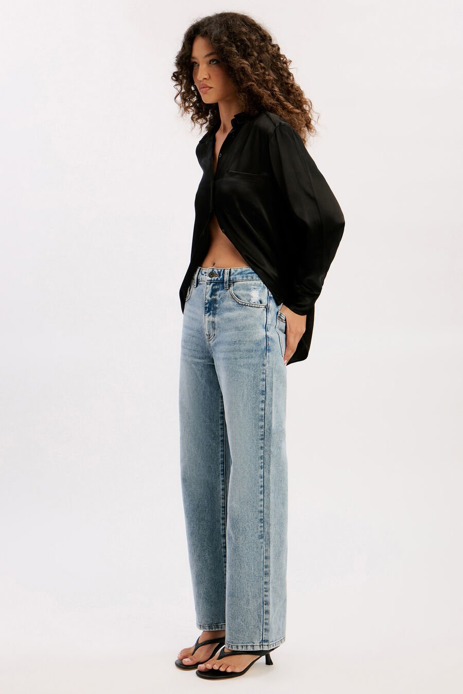 CLASSIC COLLAR SHIRT in colour BLACK