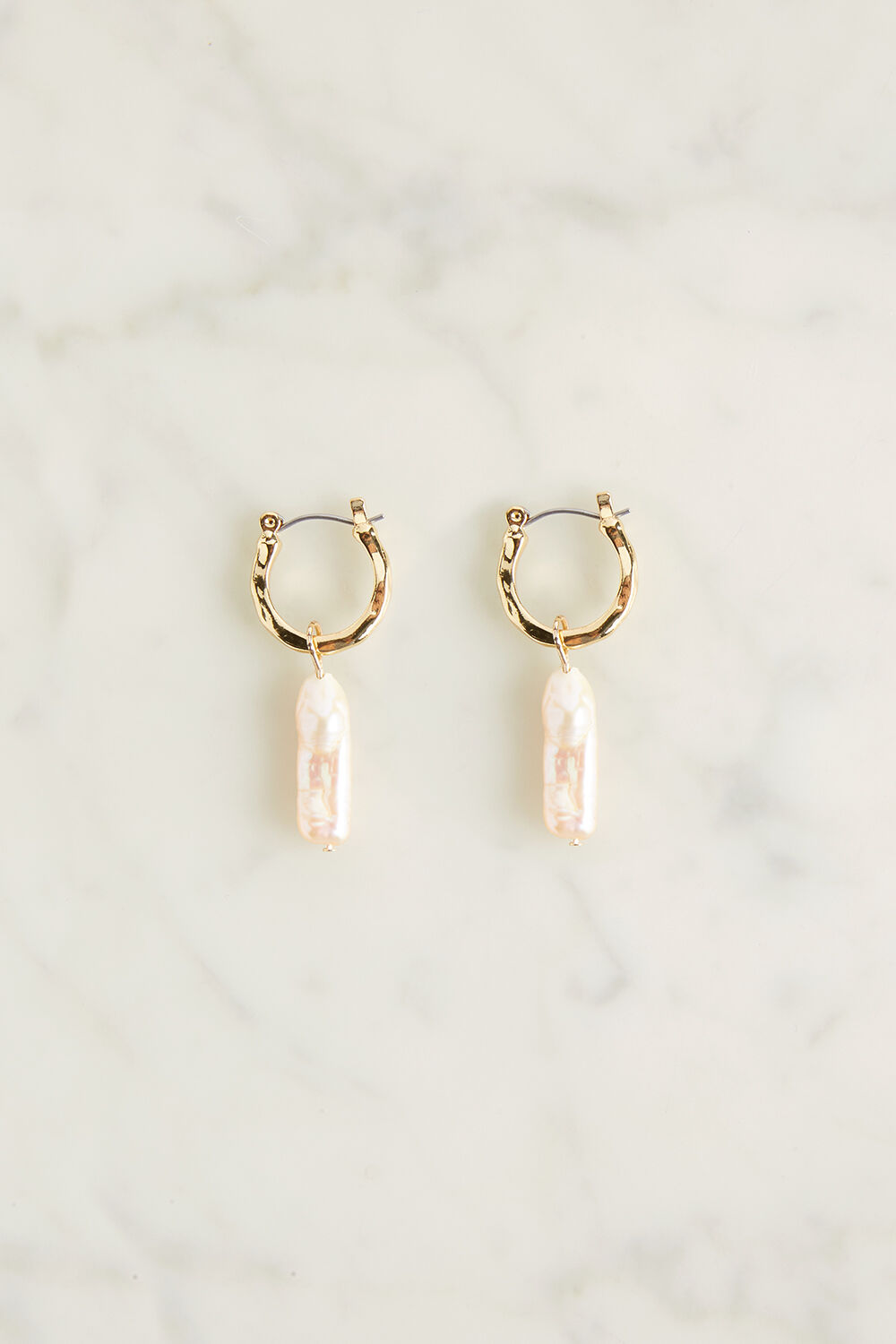 PEARL DROP EARRINGS in colour GOLD EARTH