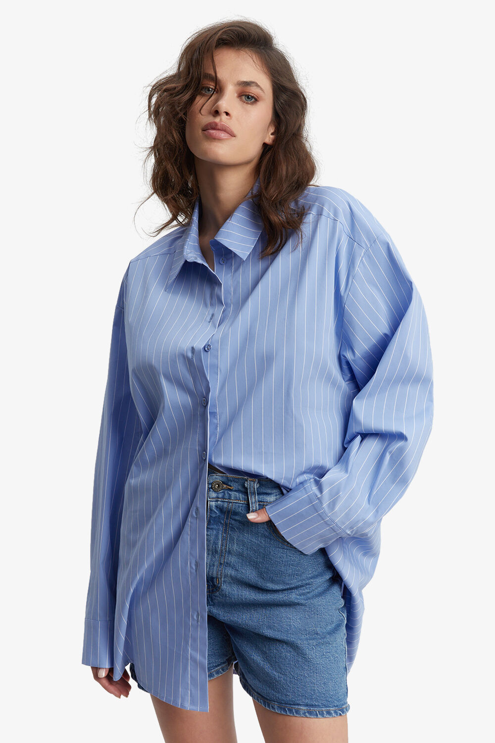 STRIPED OVERSIZED SHIRT in colour CLOUD DANCER