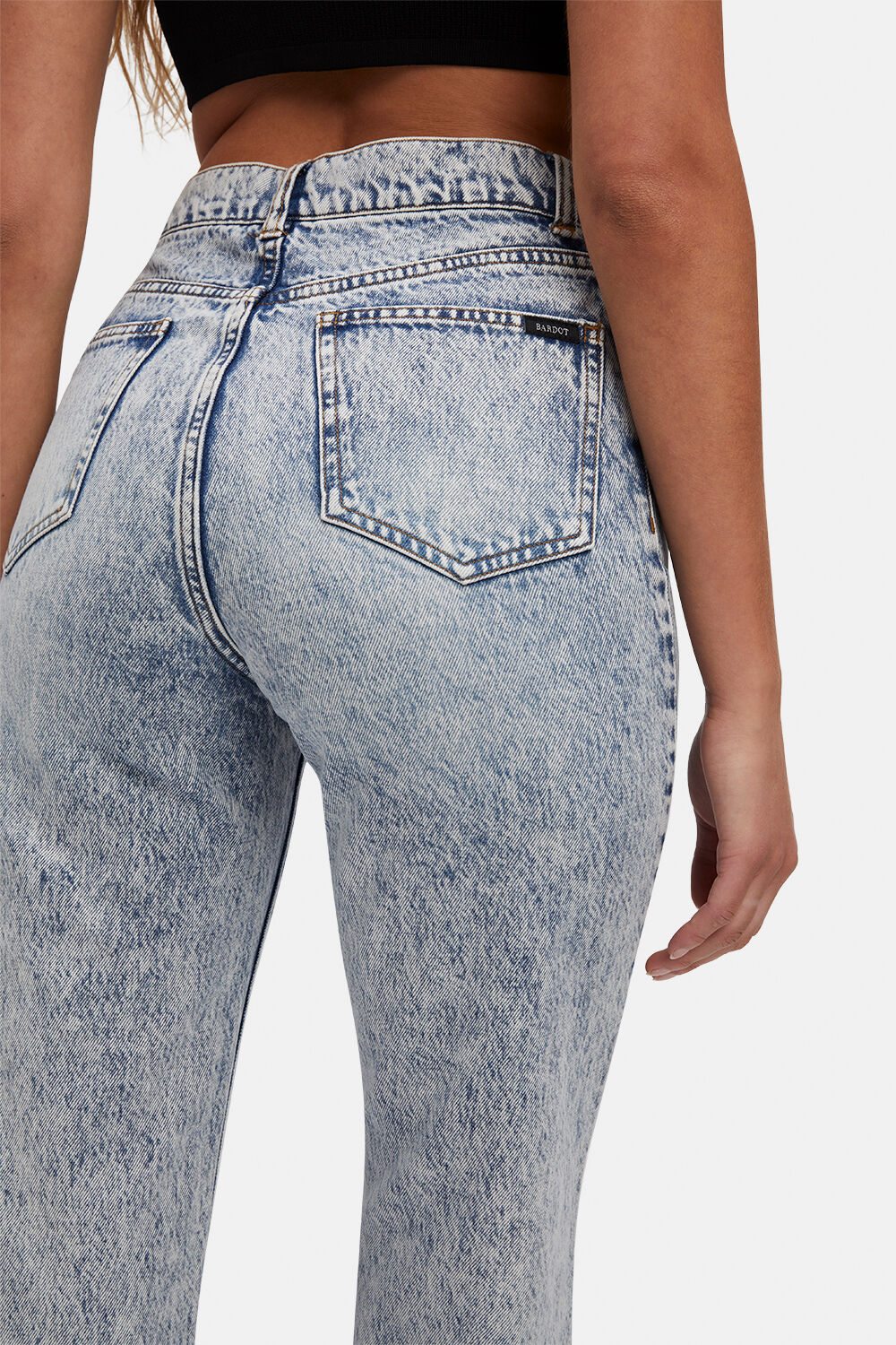 REMI CROSSOVER JEAN in colour MELLOW GREEN