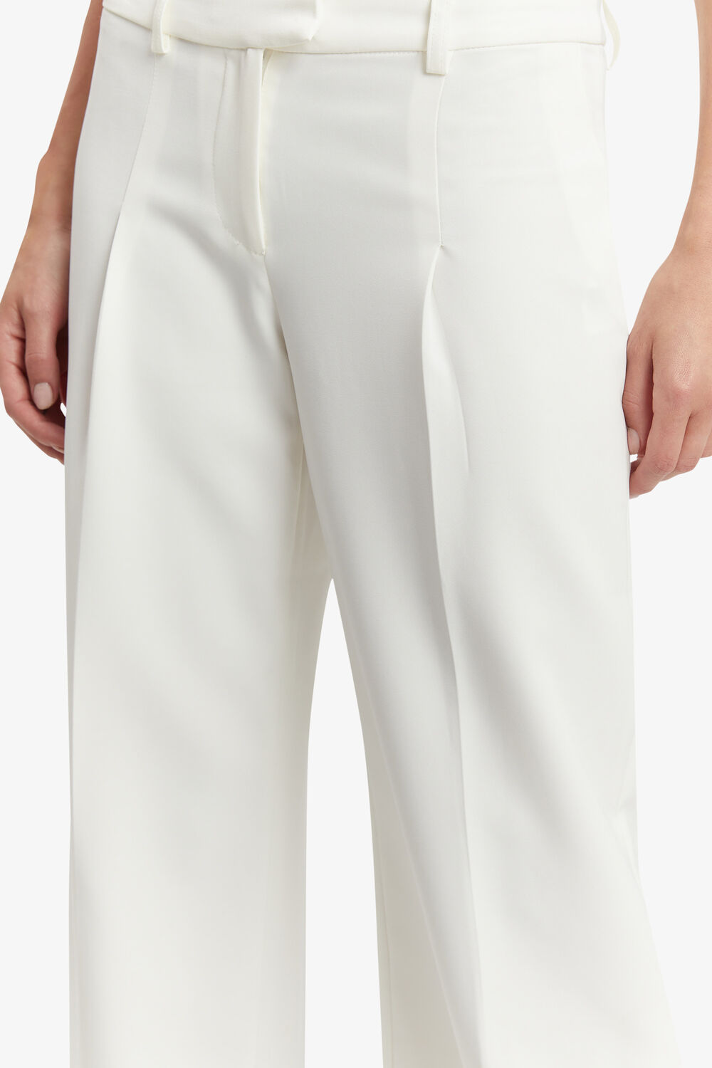CASSIAN TAILORED PANT in colour CLOUD DANCER