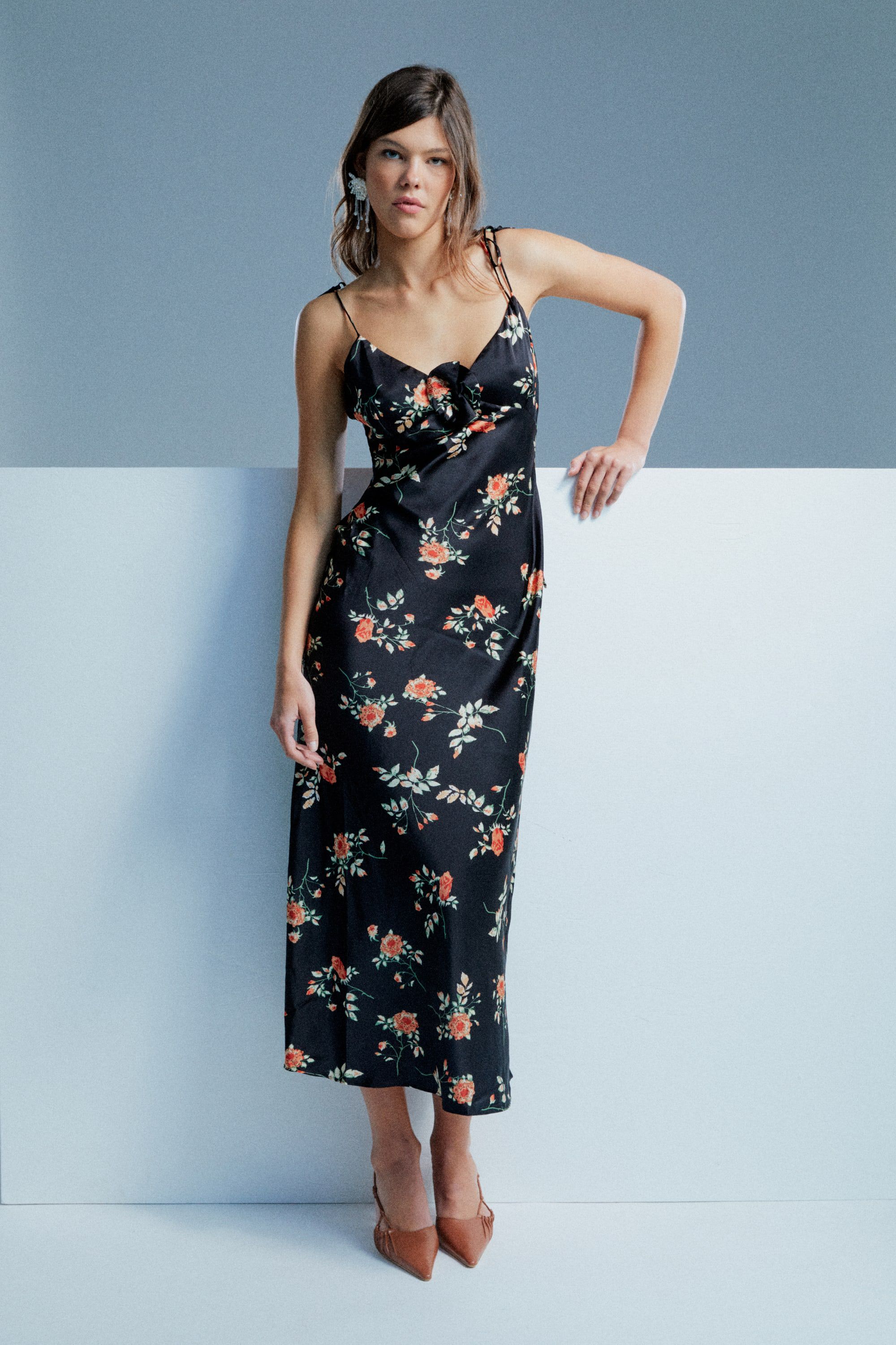 Floral black midi dress outlet