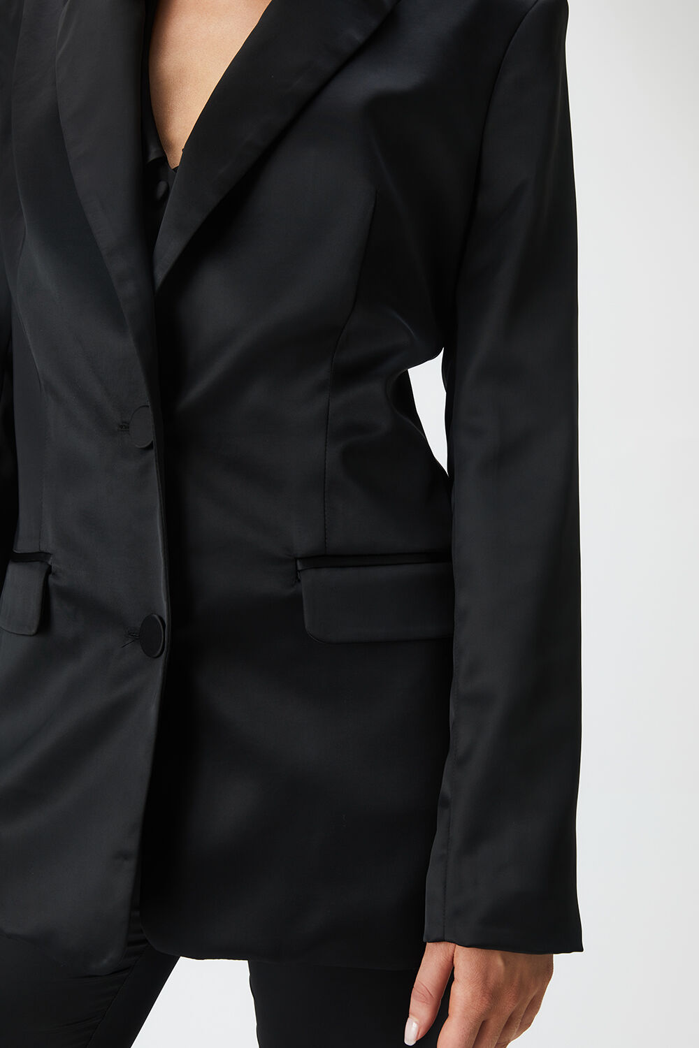 NYAH SATIN BLAZER in colour CAVIAR