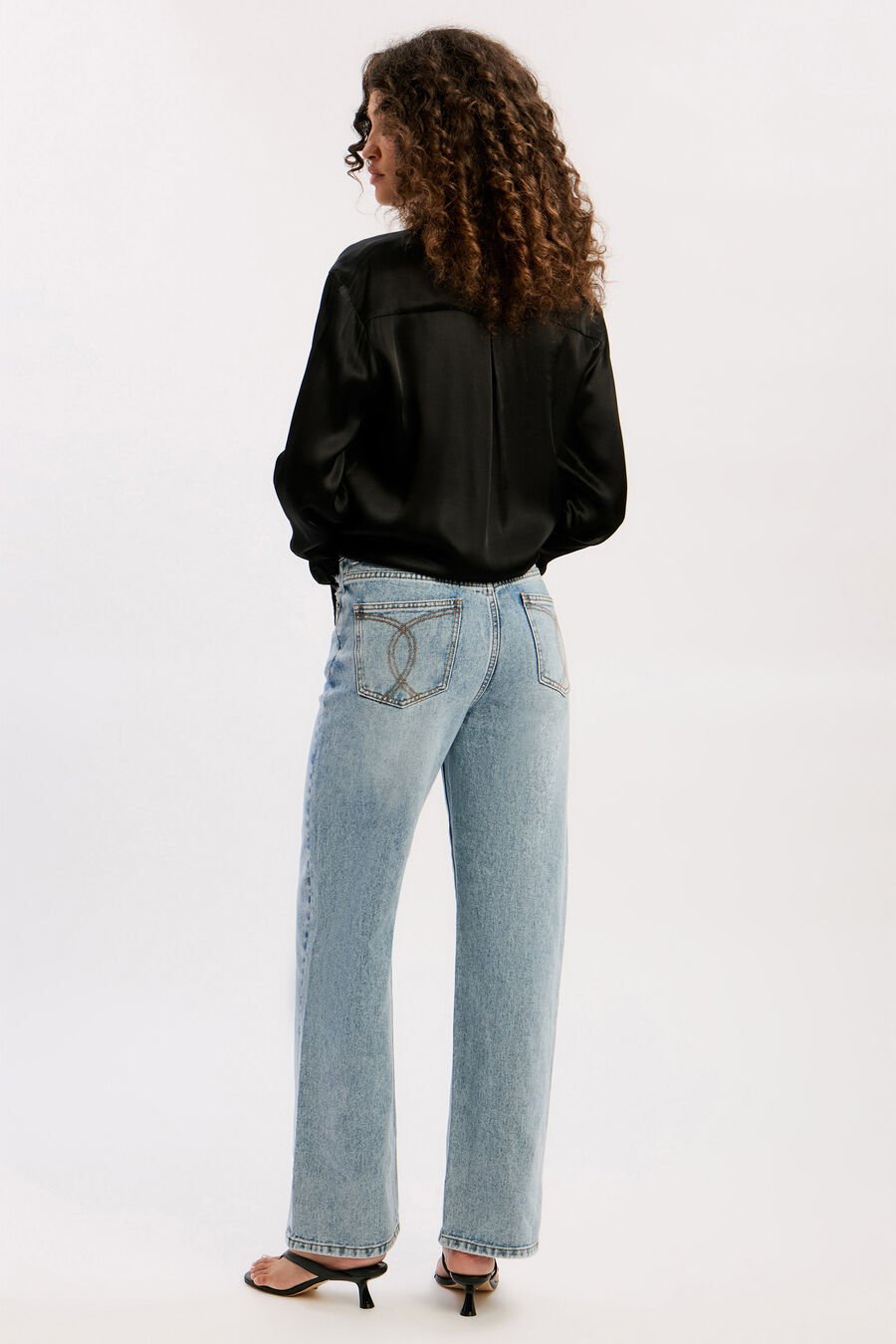 CLASSIC COLLAR SHIRT in colour BLACK