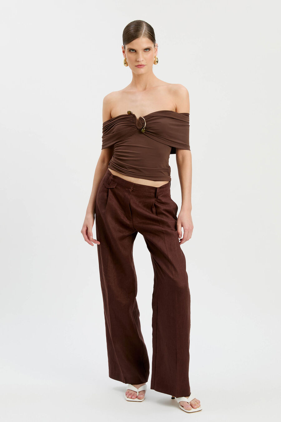 MARTINA OFF THE SHOULDER TOP in colour Chocolate