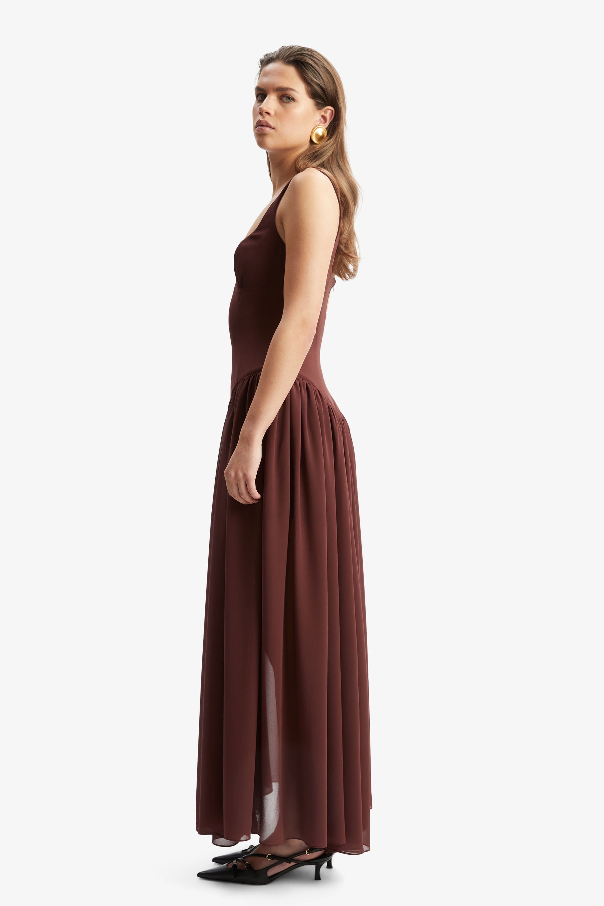 Briann Maxi Dress In Chocolate | Bardot