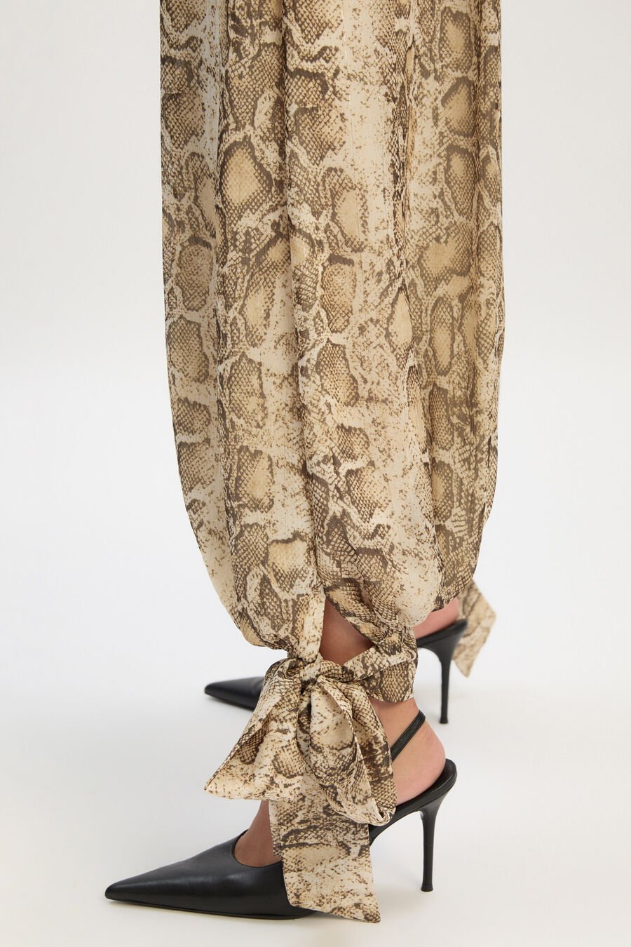 ALIRA PRINTED BALLOON PANT in colour SNAKE SKIN