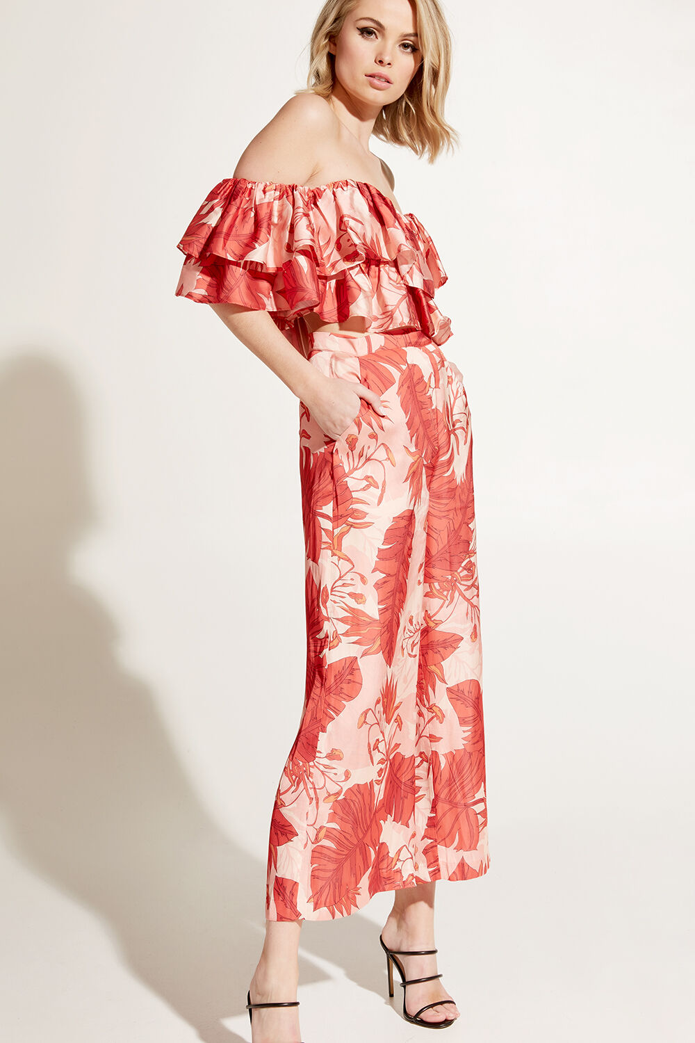 AURORA TOP in colour MINERAL RED