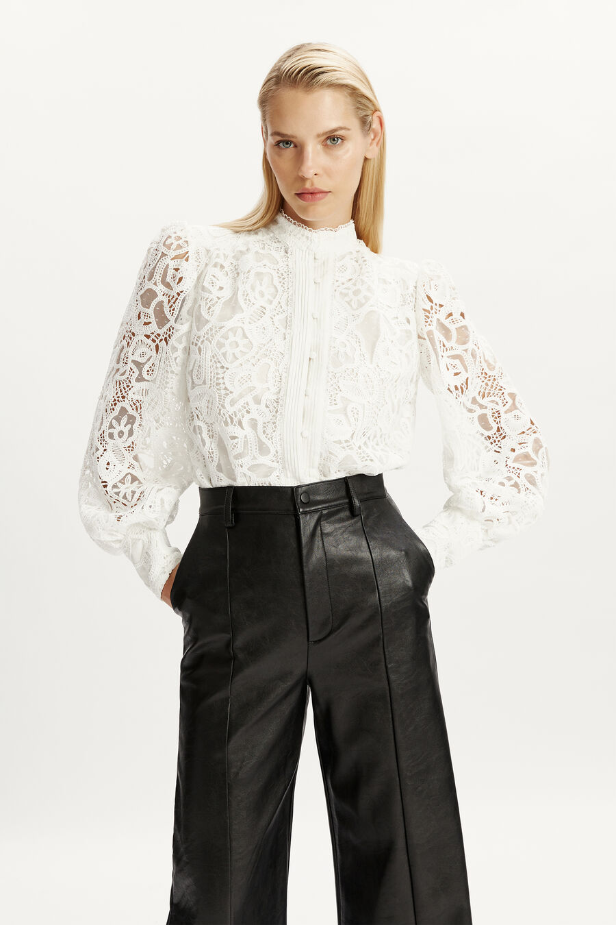 REMY LACE BODYSUIT in colour ORCHIDWHT