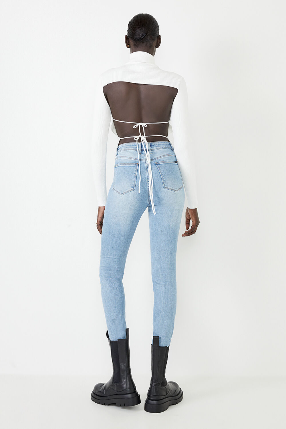 BACKLESS KNIT TOP in colour CLOUD DANCER