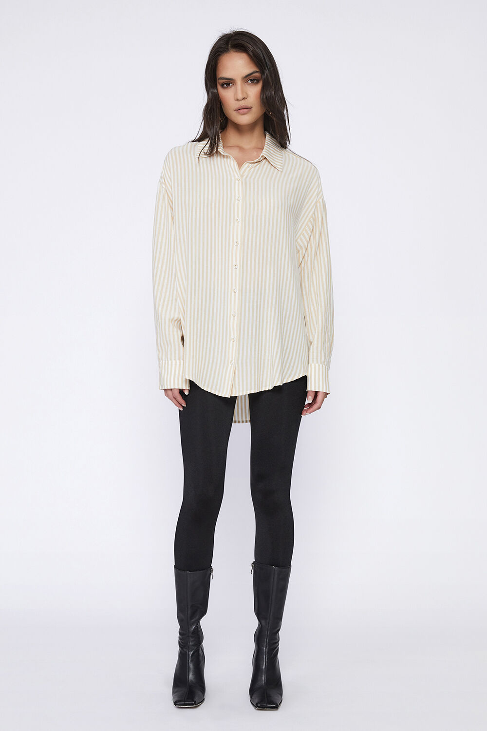 Oversized Boyfriend Shirt in Beige Strp 