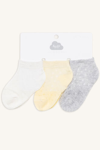 UNISEX NEWBORN SOCK 3PK in colour WHITE ALYSSUM