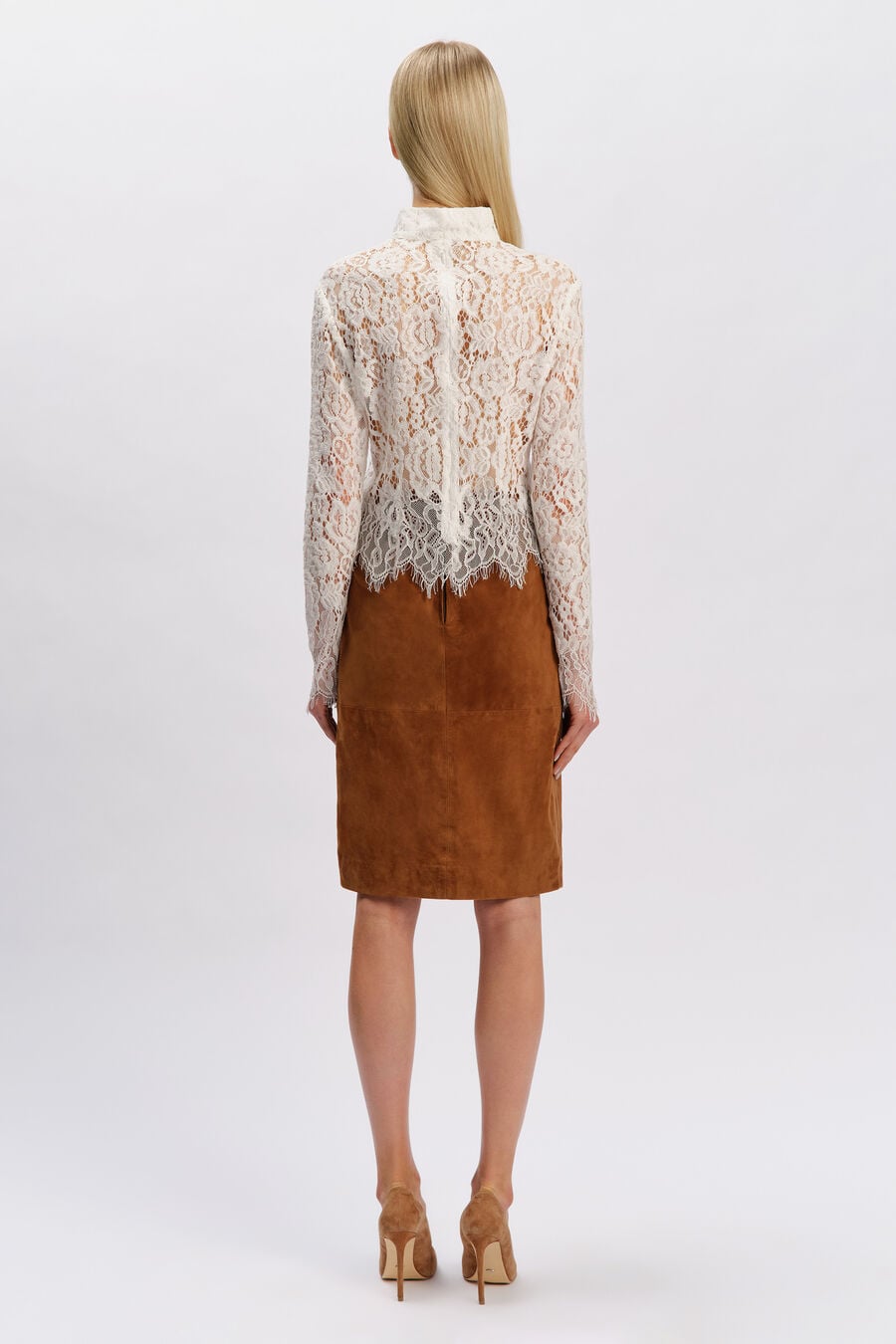 REMLY BUTTON FRONT LACE TOP in colour Orchid White
