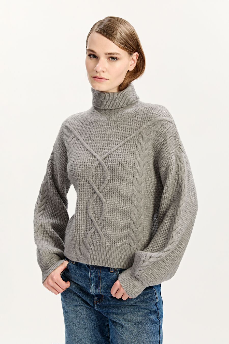 Maya Cable Knit