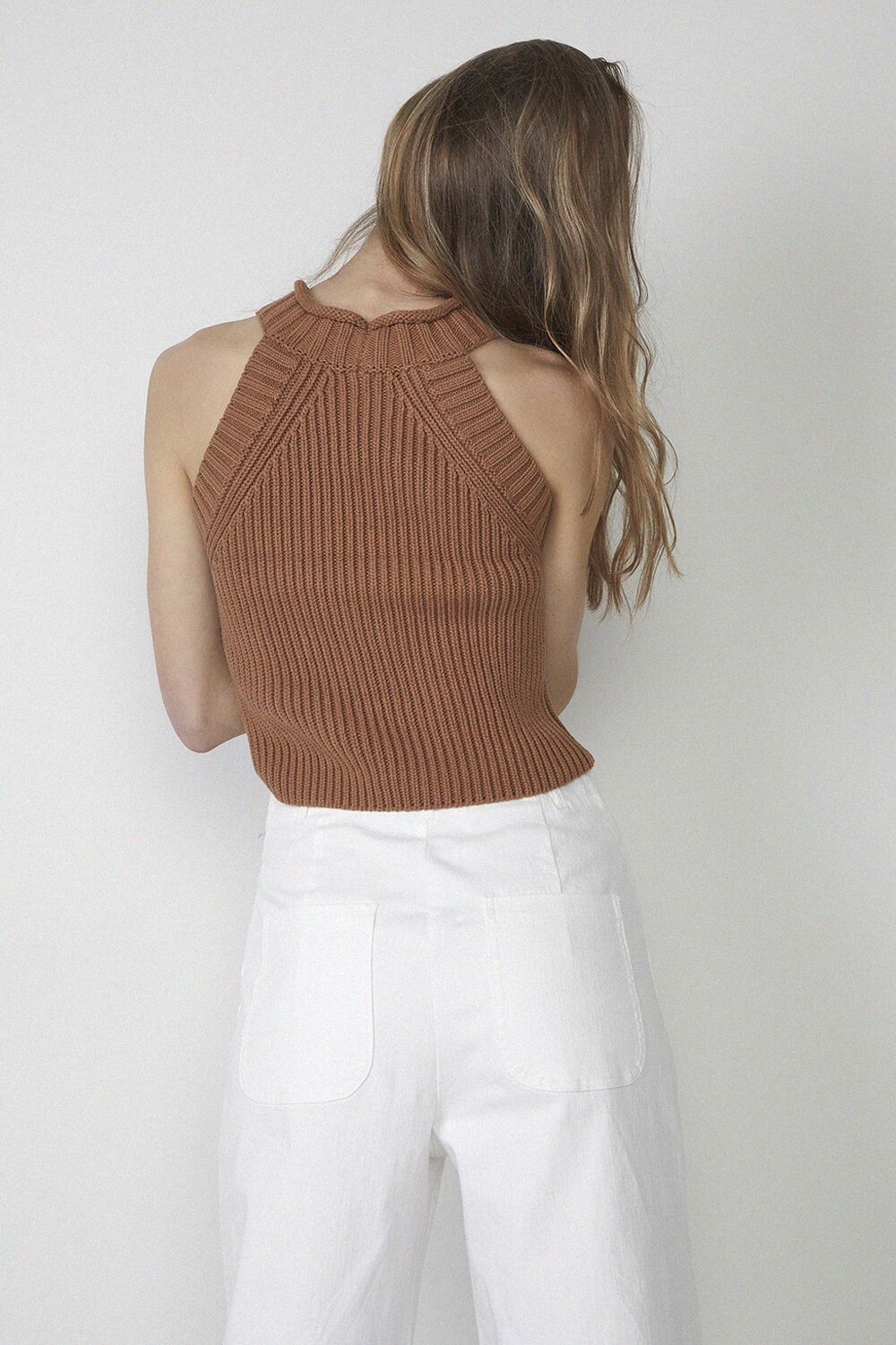 KNIT SLEEVELESS TOP in colour TAN