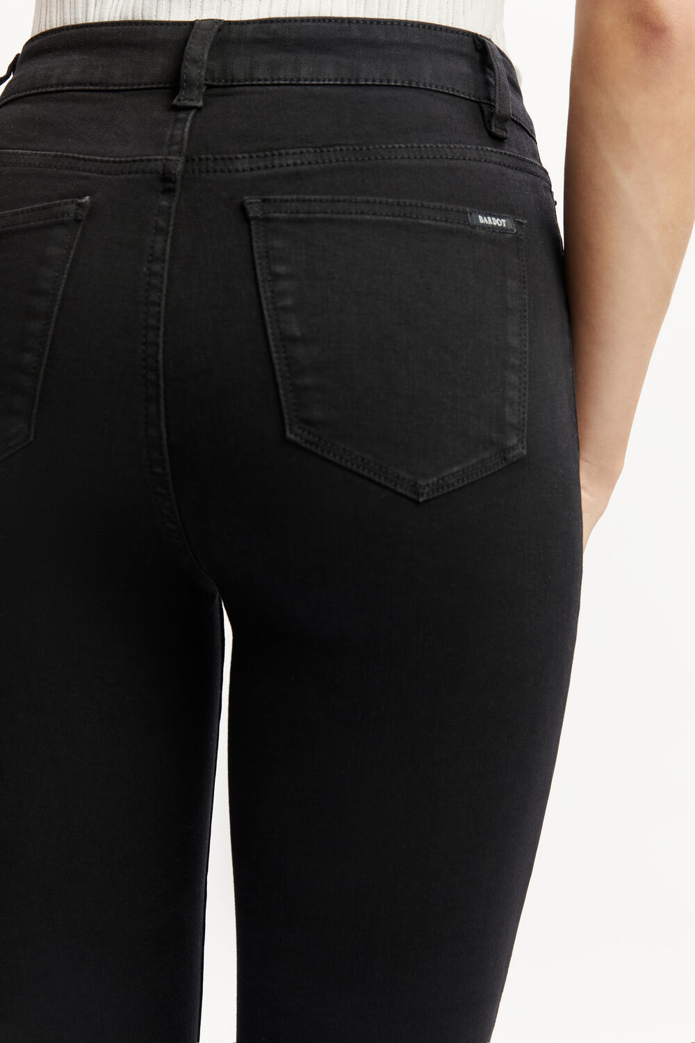 KHLOE HI JEAN in colour CAVIAR