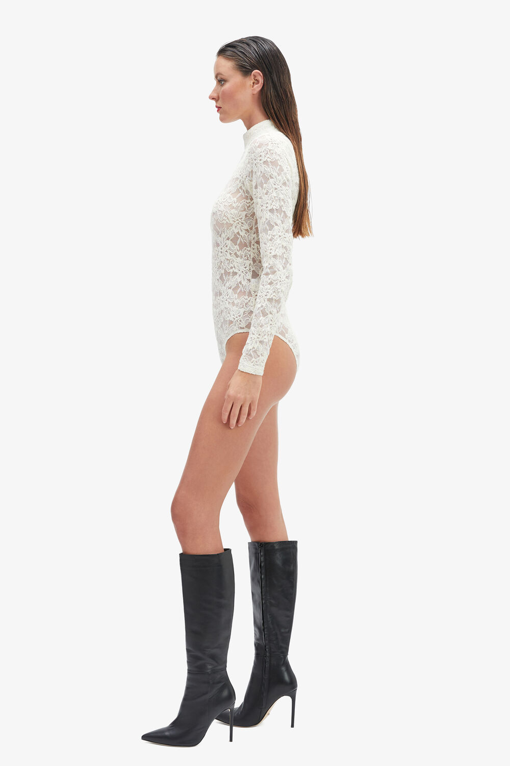 VEZZA LACE BODYSUIT in colour CLOUD DANCER