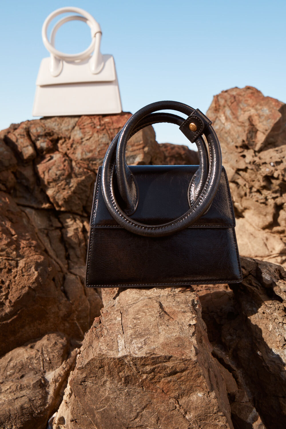 THE TESSA BAG in colour CAVIAR