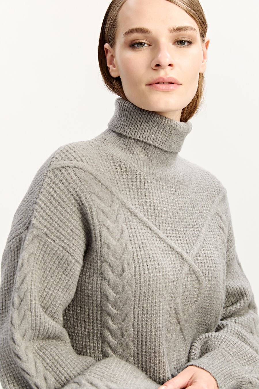 Maya Cable Knit