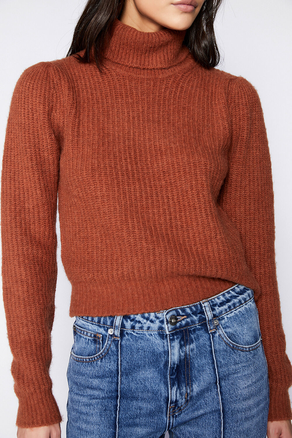 RORY CROP KNIT in colour COPPER BROWN