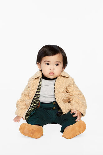 REVERSBL TEDDY COAT in colour ALMOND