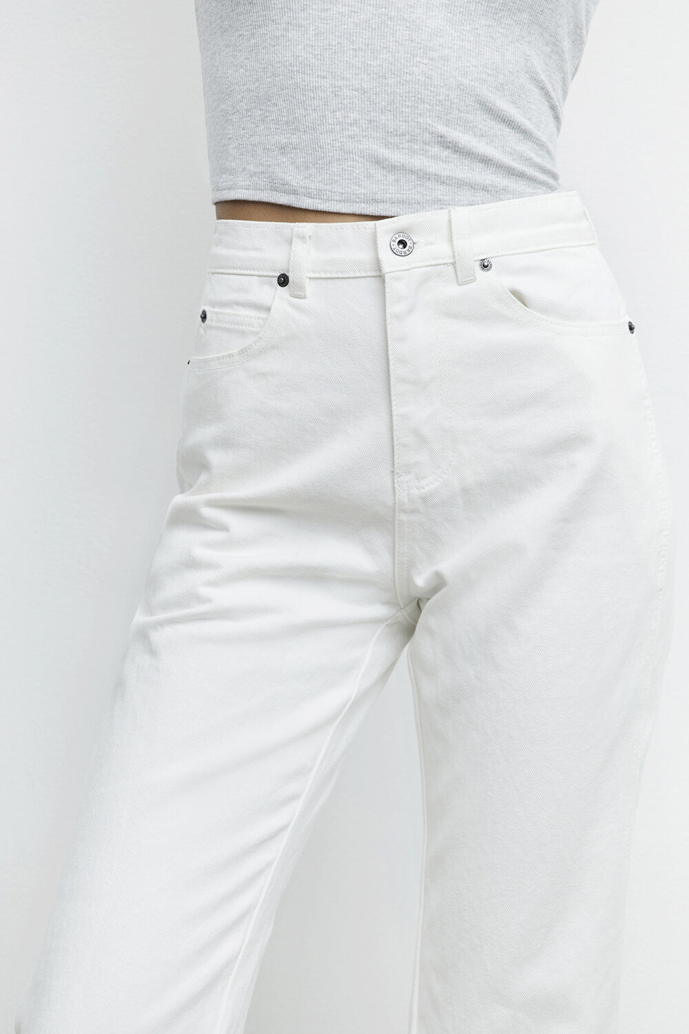 GIGI VINTAGE STRAIGHT in colour CLOUD DANCER