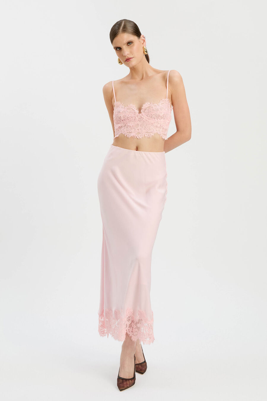LINELLA LACE BRALETTE in colour PETAL PINK