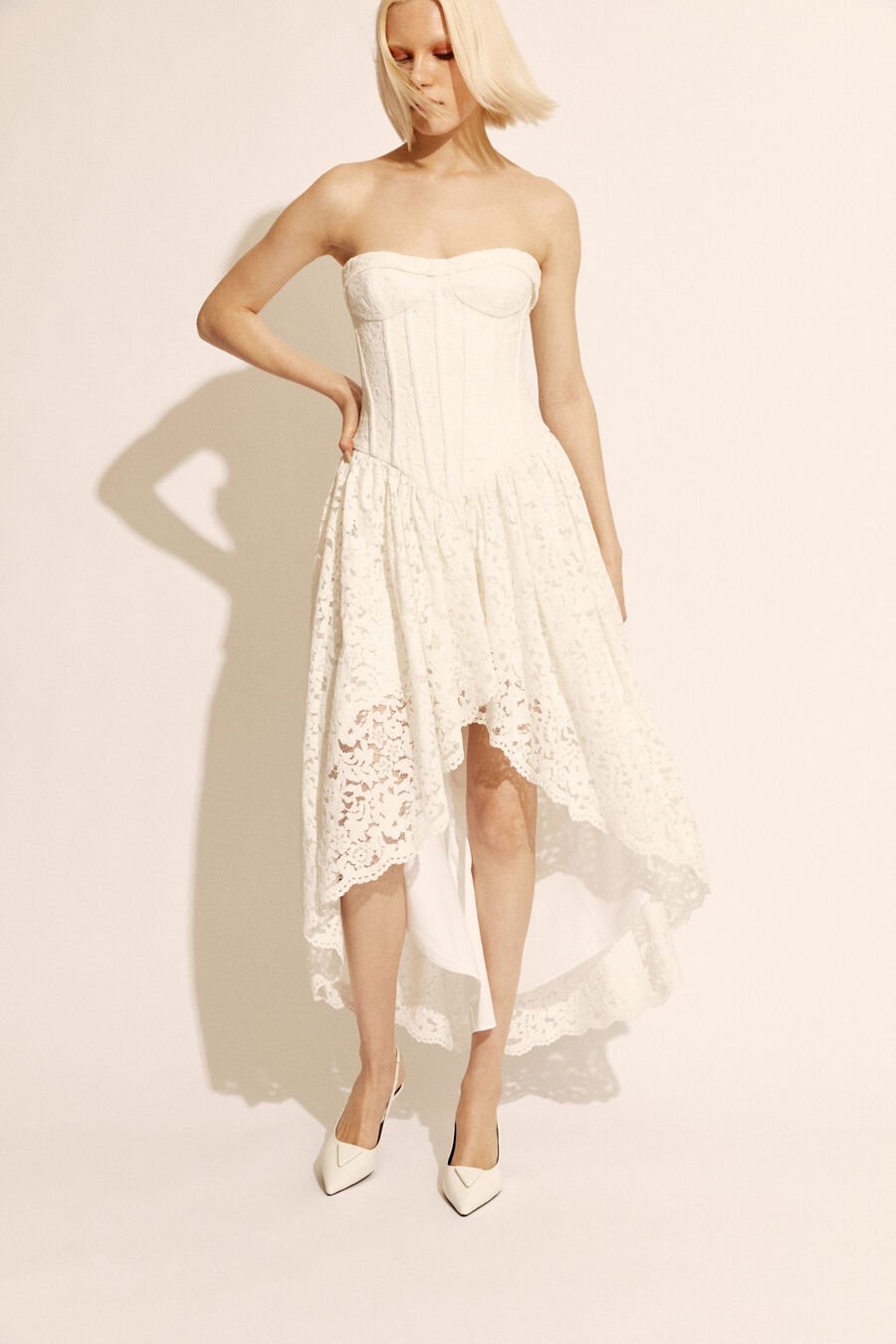 FELICIDAD STRAPLESS LACE DRESS in colour ORCHIDWHT