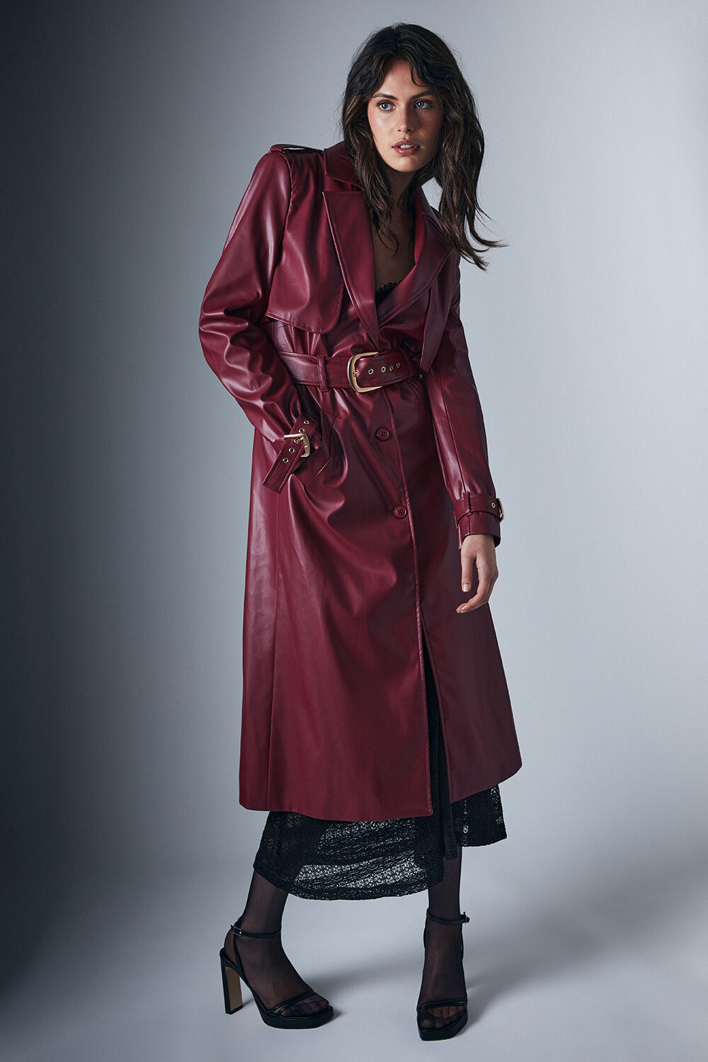 VEGAN LEATHER TRENCH COAT in colour BURGUNDY
